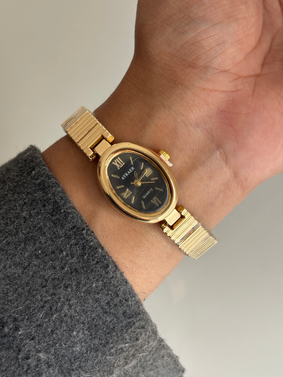 LANA VINTAGE WATCH ( BLACK DIAL)