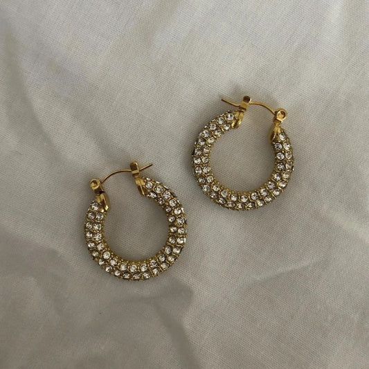 MINARI-CRYSTAL-PREMIUM-HOOPS