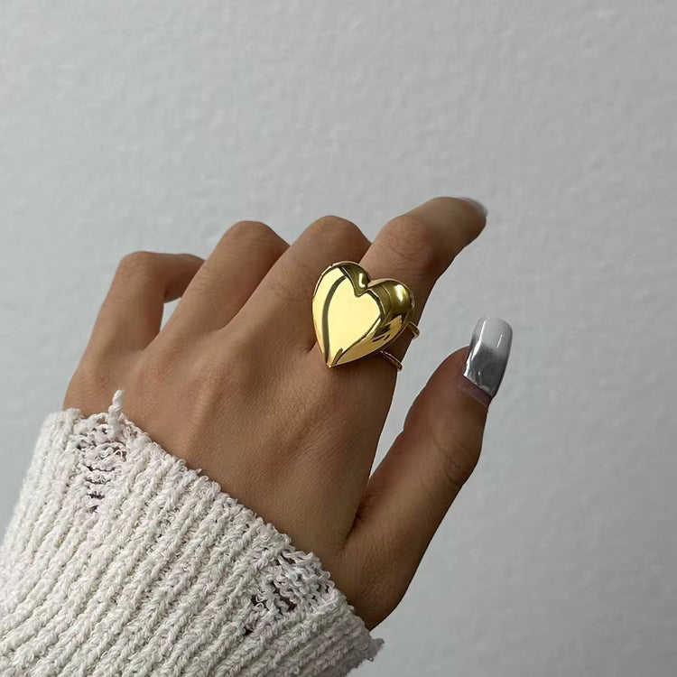 ADJUSTABLE-GOLDEN-HEART-OPEN-RING