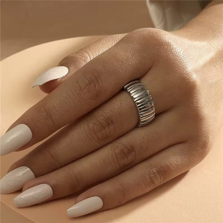 AMMY-SILVER-ADJUSTABLE-RING