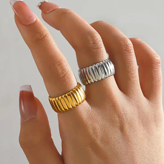 AMMY-SILVER-ADJUSTABLE-RING