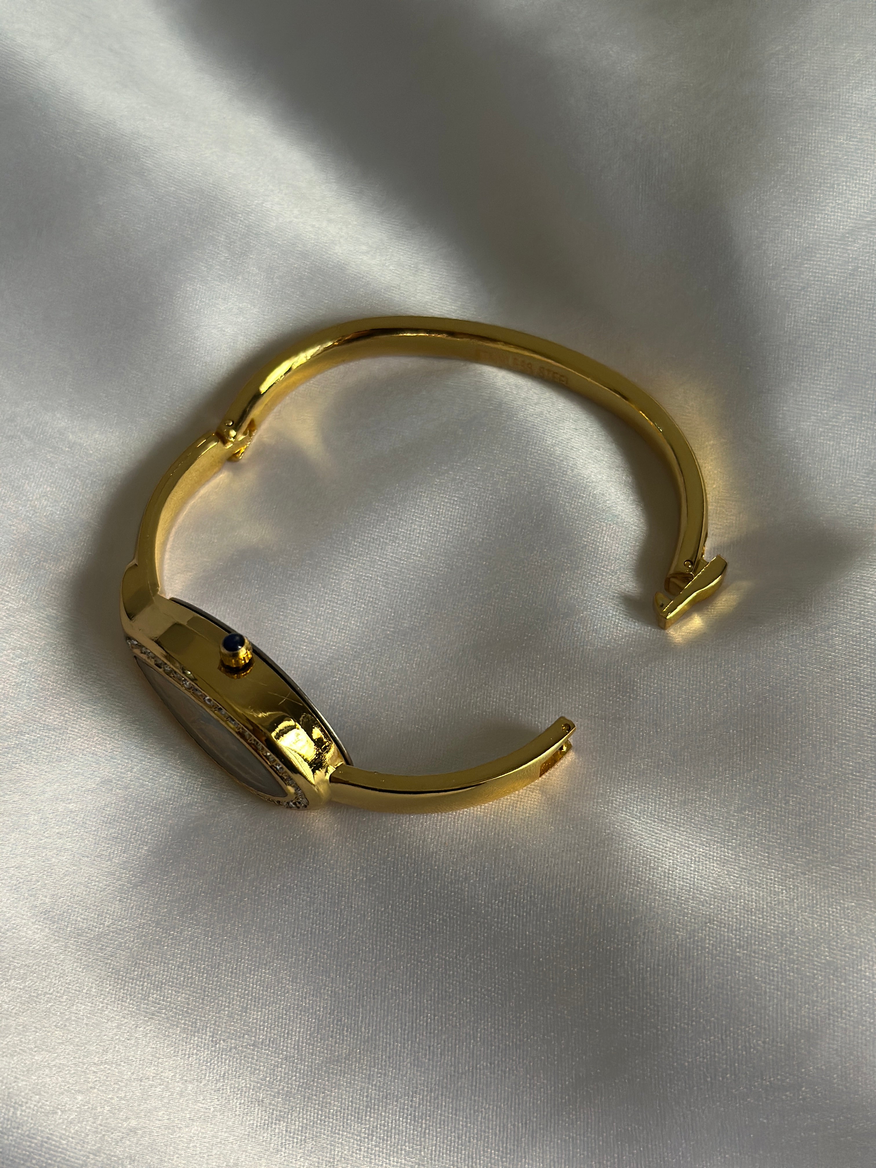 DUCHESS DIAL VINTAGE WATCH