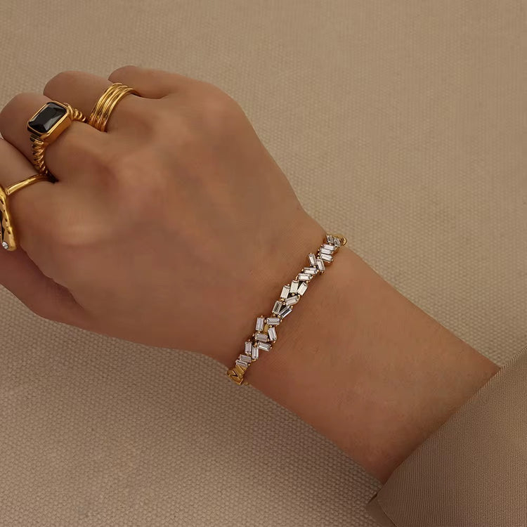 ZIRCONIA-CUFF