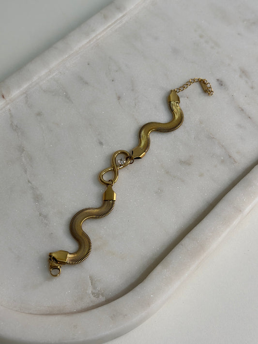 INFINITY-STONE-CHAIN-BRACELET