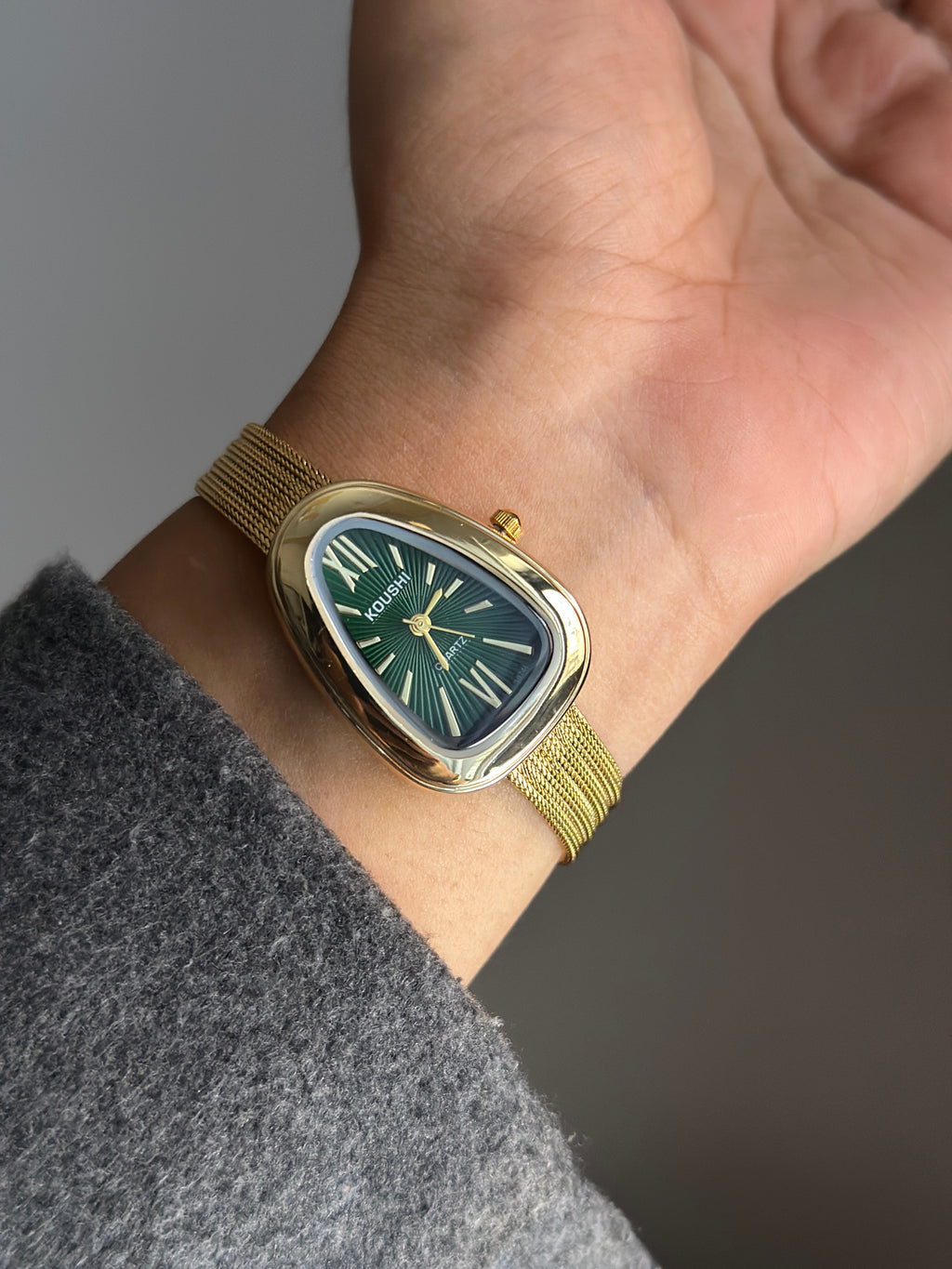 EMERALD KISS VINTAGE WATCH
