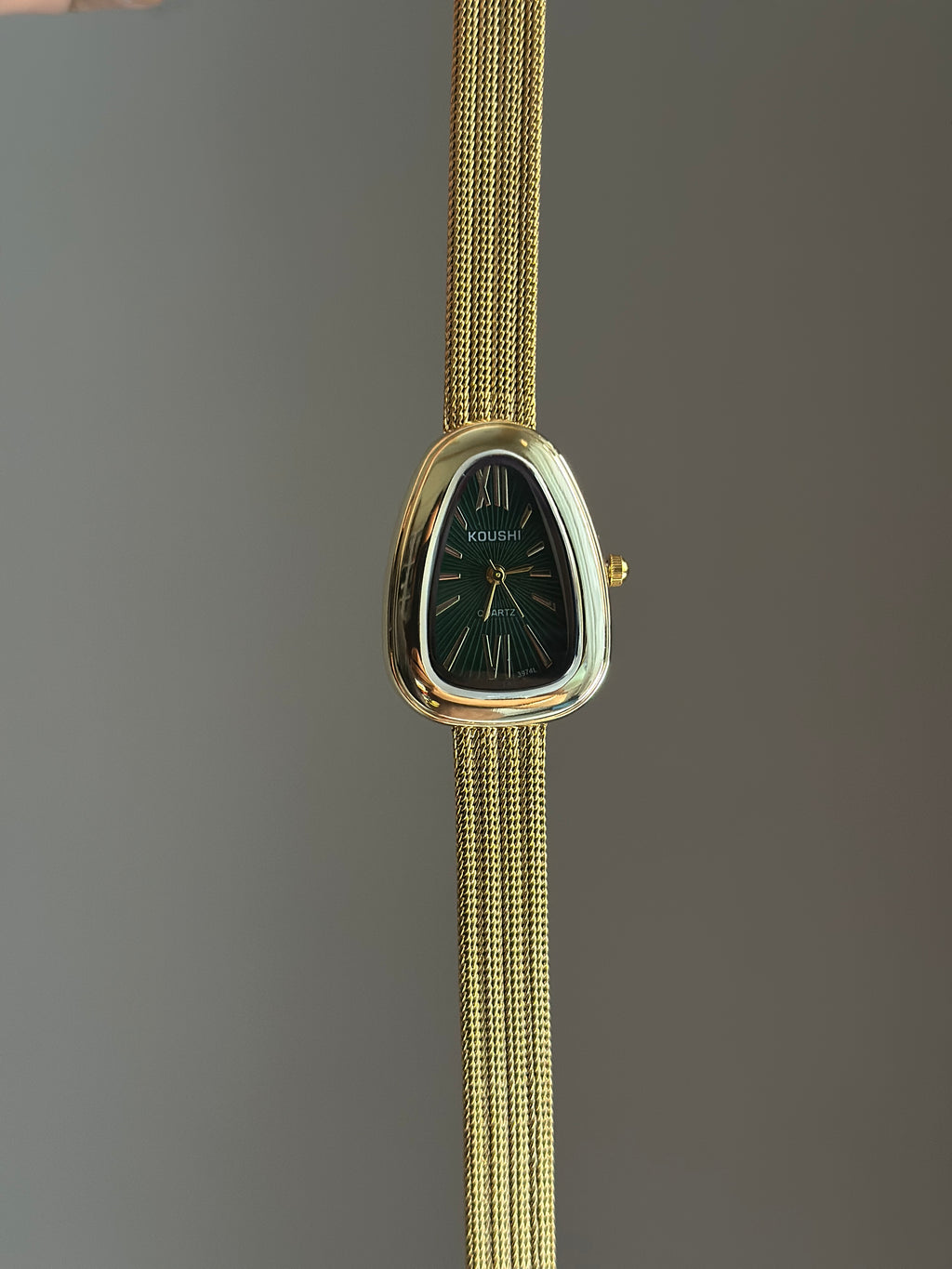 EMERALD KISS VINTAGE WATCH