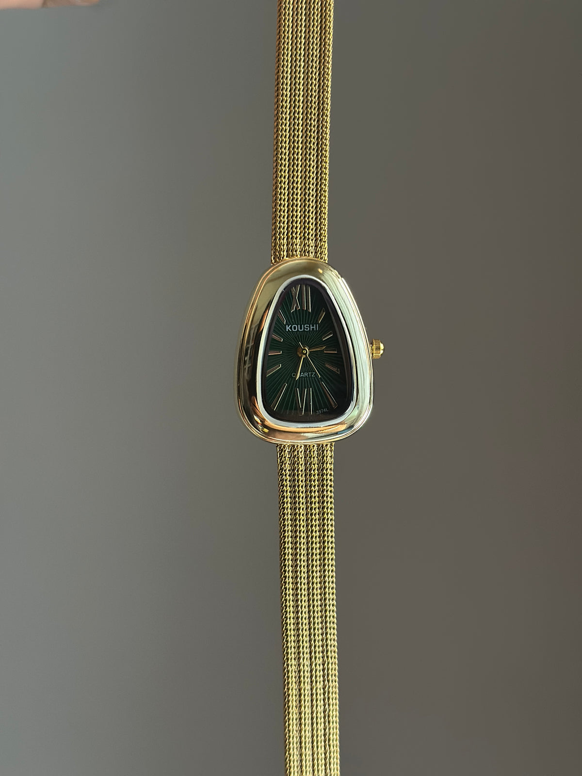 EMERALD KISS VINTAGE WATCH