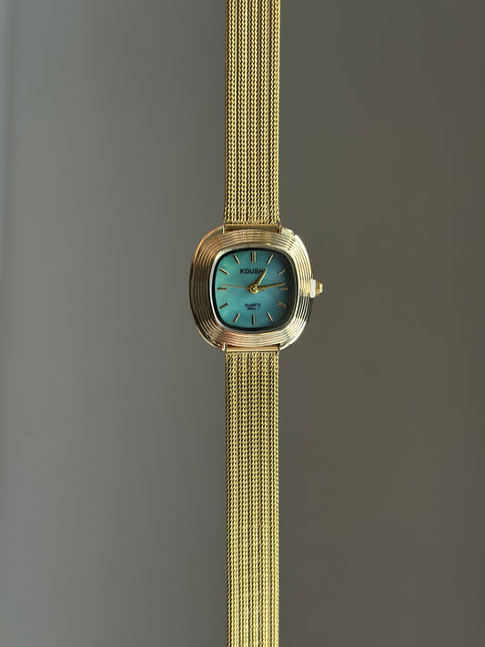 COASTAL CHARM VINTAGE WATCH
