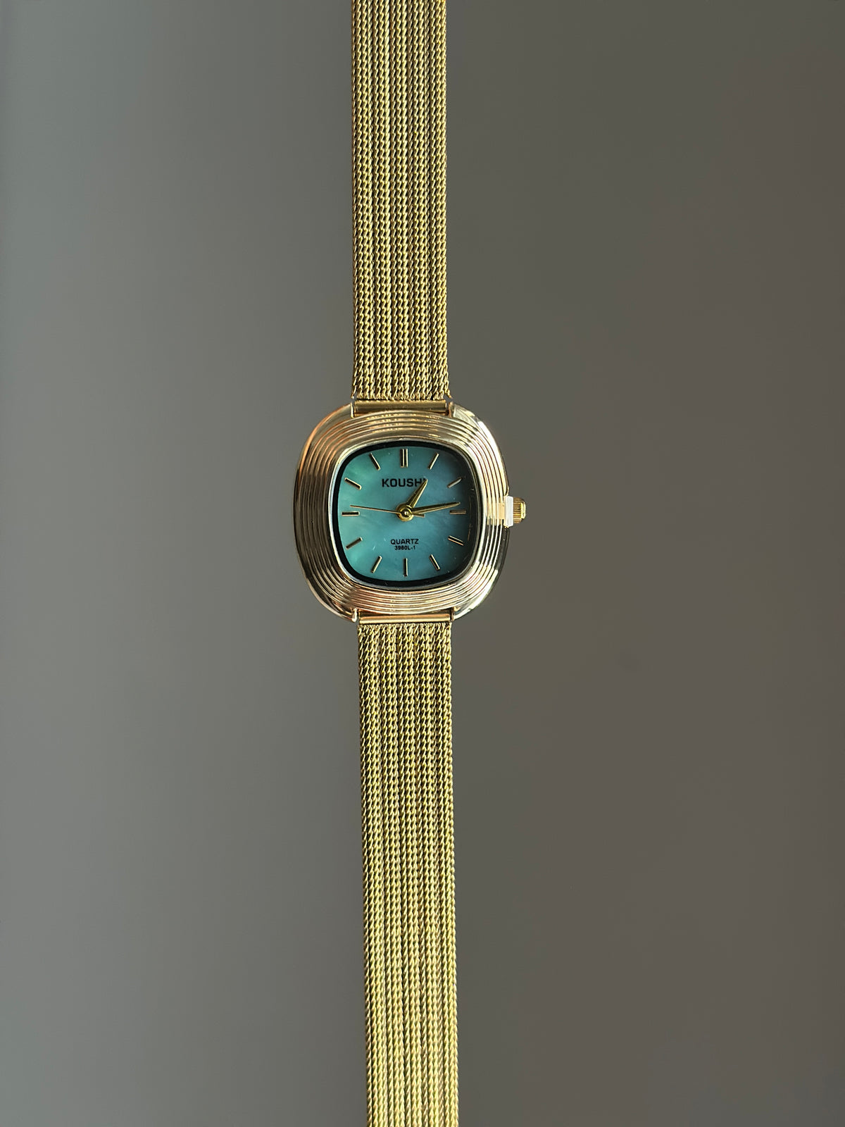 COASTAL CHARM VINTAGE WATCH