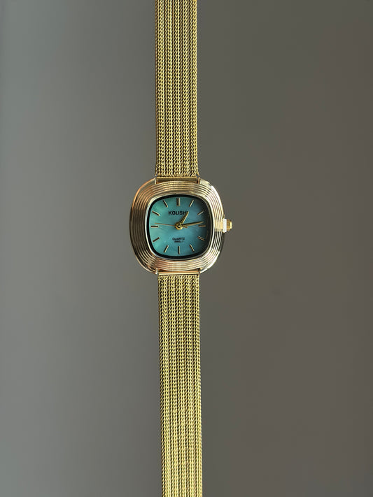 COASTAL CHARM VINTAGE WATCH