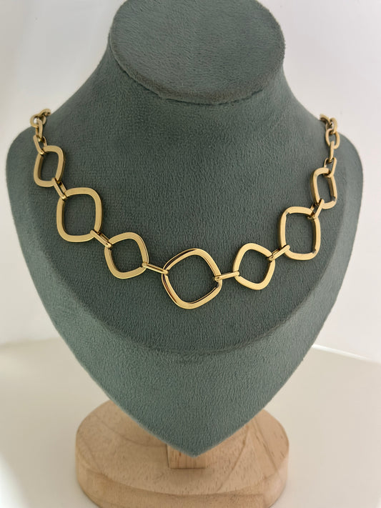 HAZEL-NECKLACE