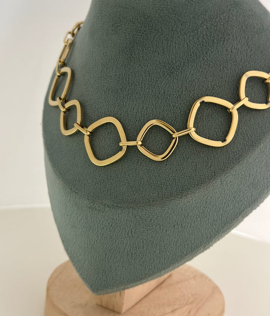 HAZEL-NECKLACE