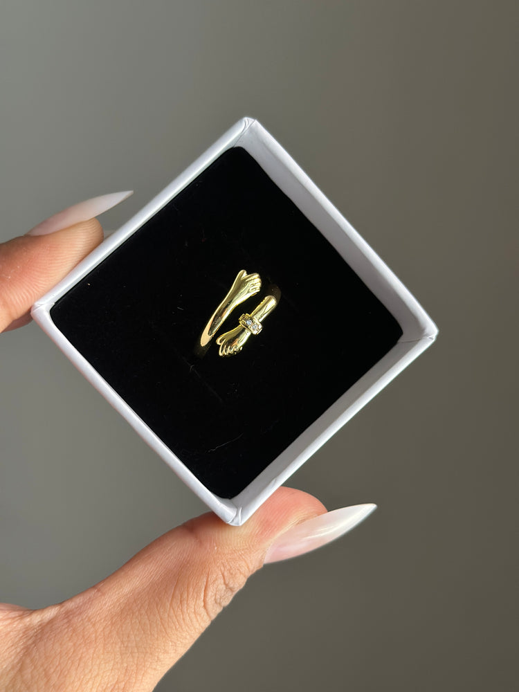 ANAYA HUG ADJUSTABLE RING