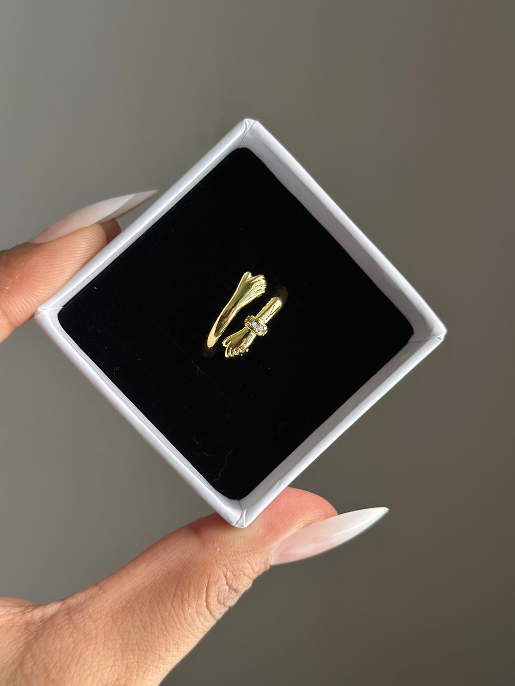 ANAYA HUG ADJUSTABLE RING