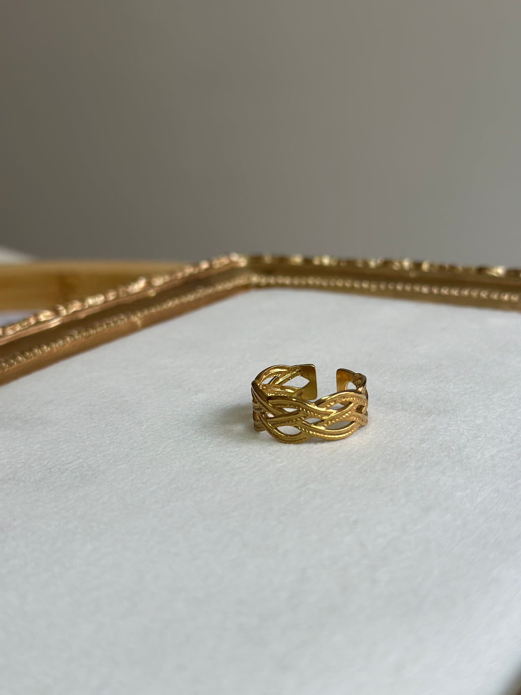 AISHA-ADJUSTABLE-RING