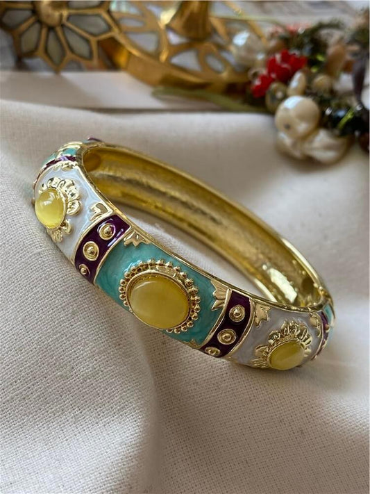 NAYANTARA ENAMEL BRACELET