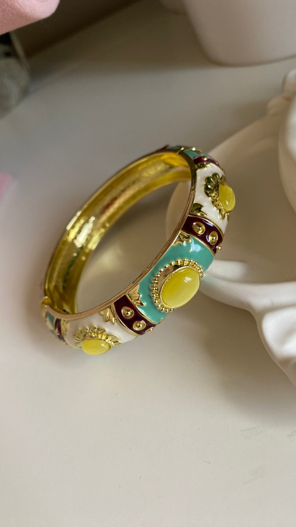 NAYANTARA ENAMEL BRACELET