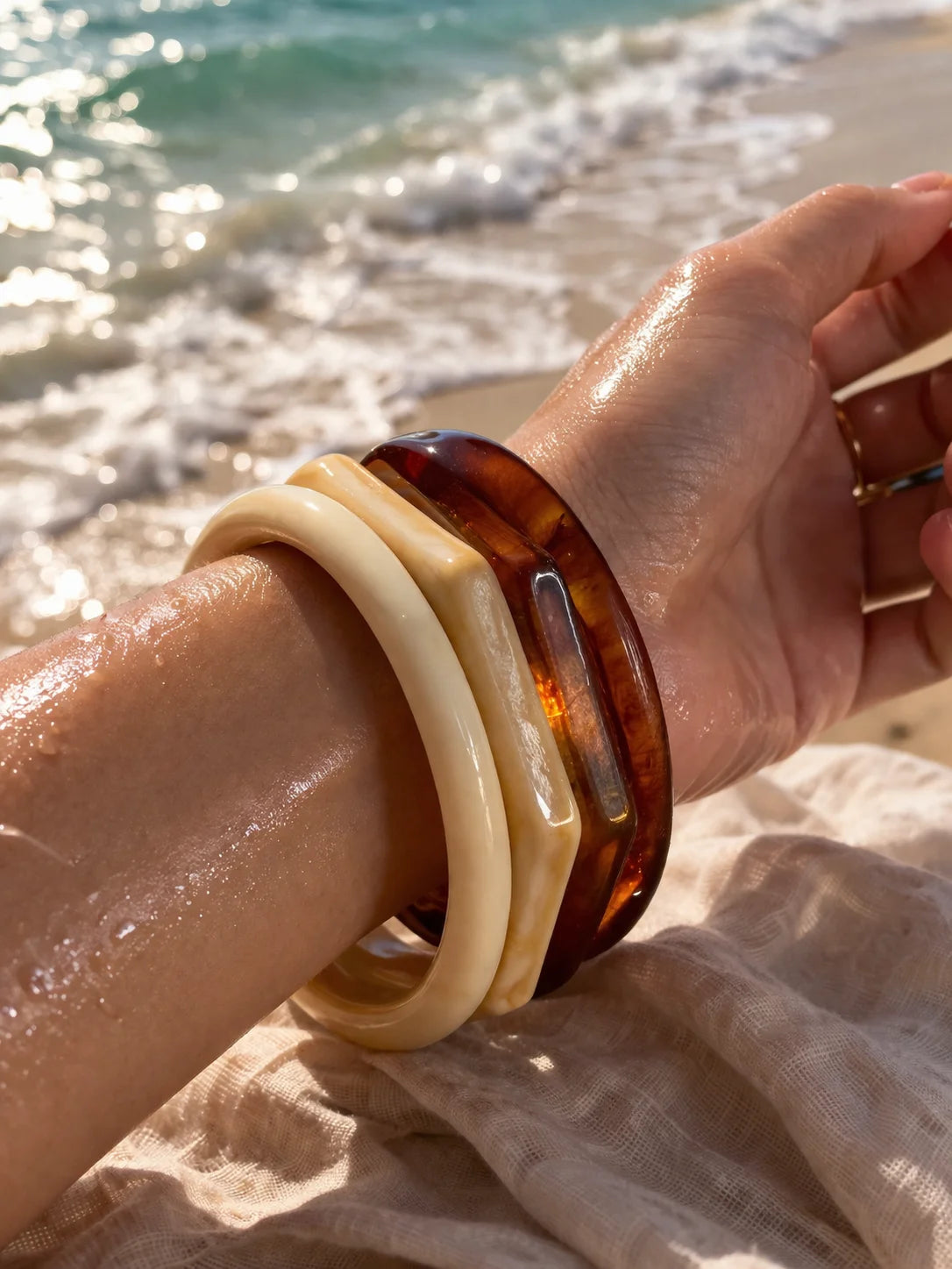 RESIN BANGLE SET ( COMBO OF 4)