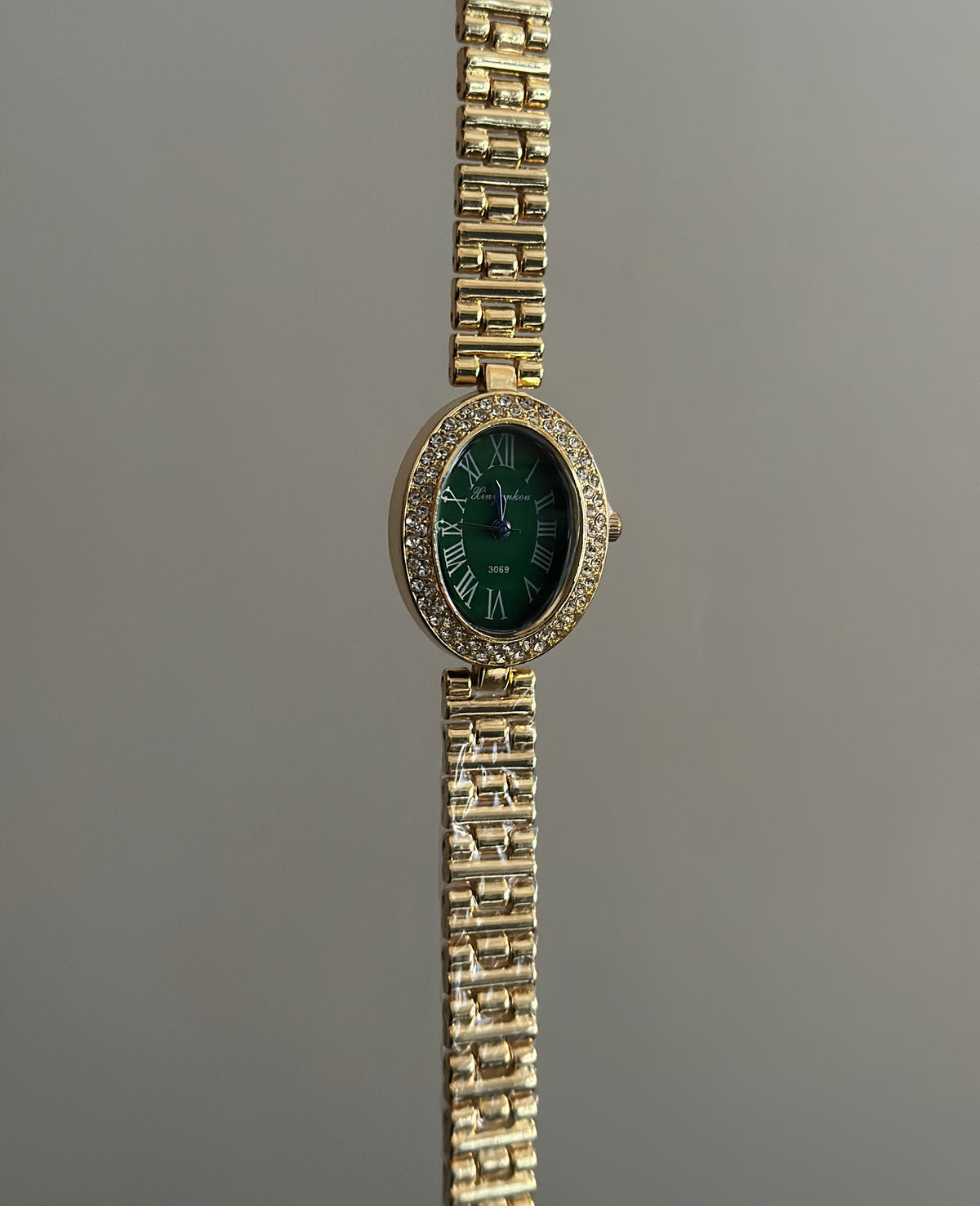 IRAYA VINTAGE WATCH ( GREEN DIAL)
