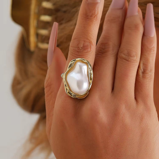 Lunara- Pearl- Ring