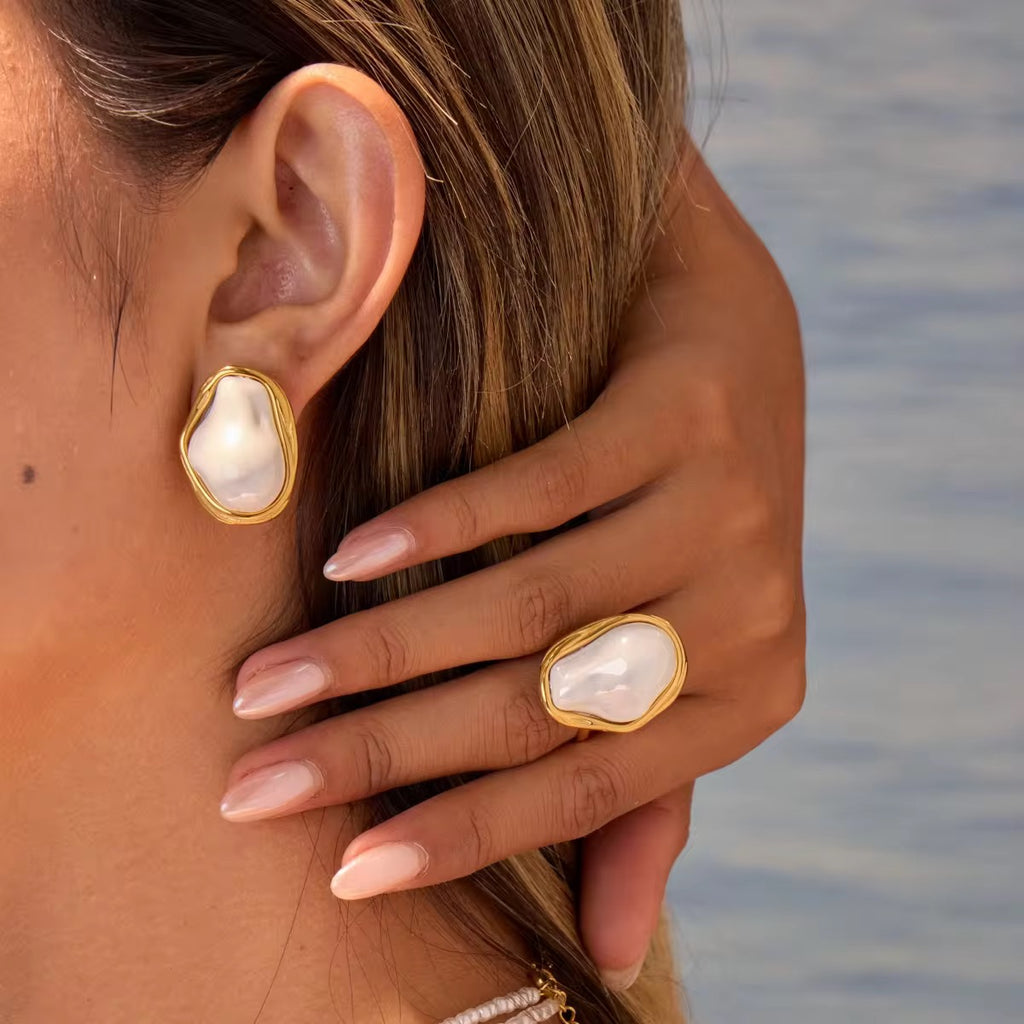 Lunara- Pearl- Ring