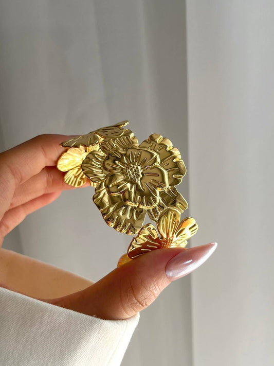 VEINNA-CUFF-BRACELET