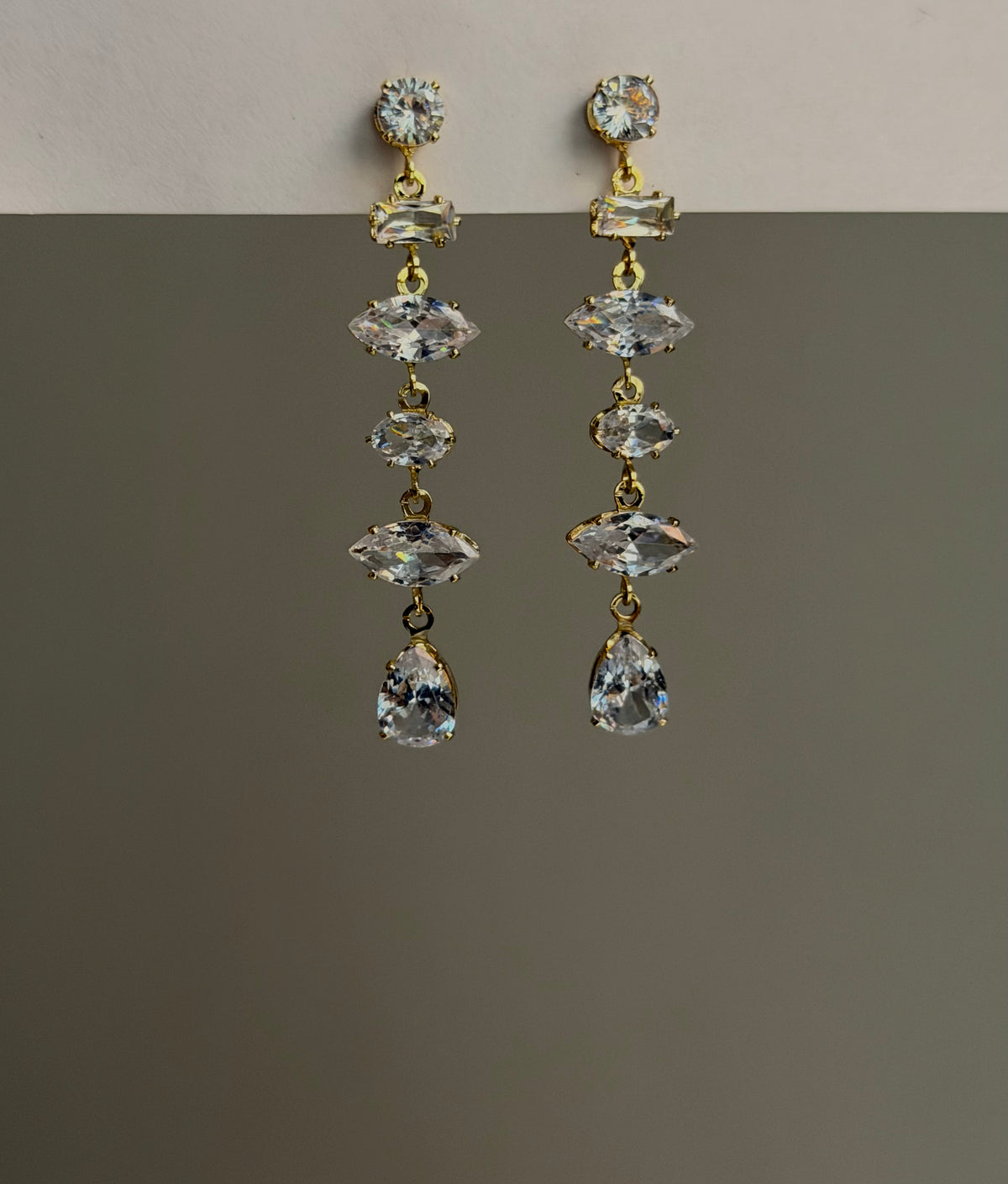 JANE-DIAMOND- LONG-EARRINGS