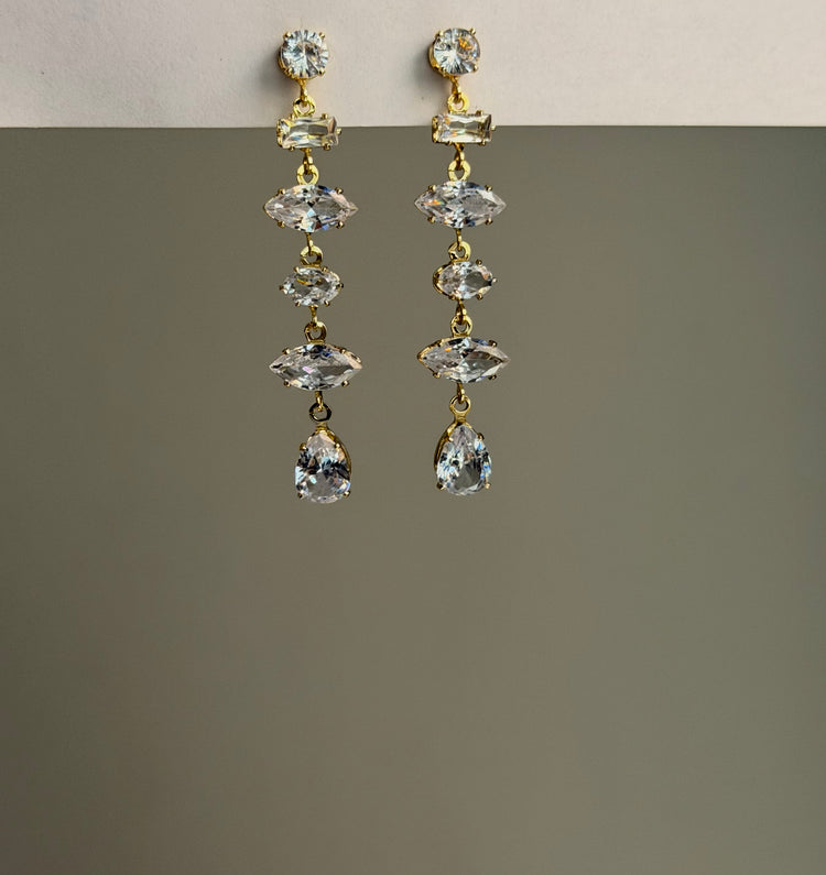 JANE-DIAMOND- LONG-EARRINGS