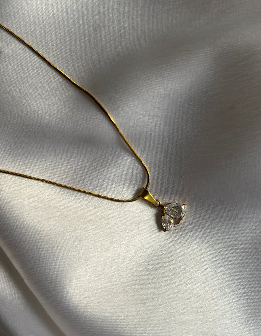 IVORY MINIMAL NECKLACE
