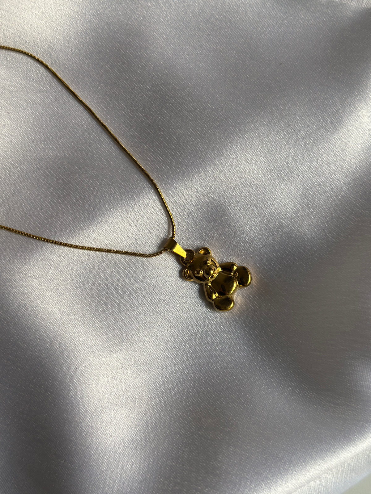 TEDDY BEAR NECKLACE