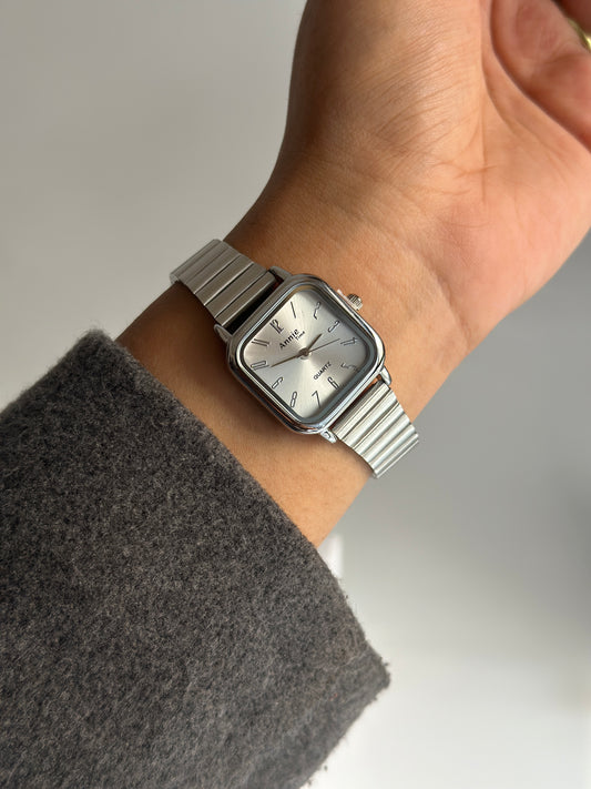 MIA VINTAGE WATCH