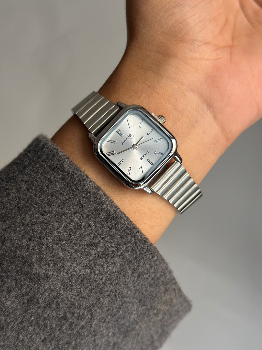 MIA VINTAGE WATCH