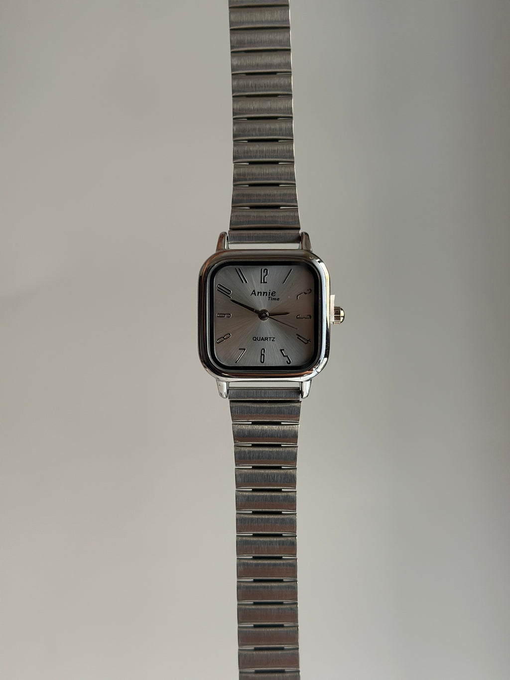 MIA VINTAGE WATCH