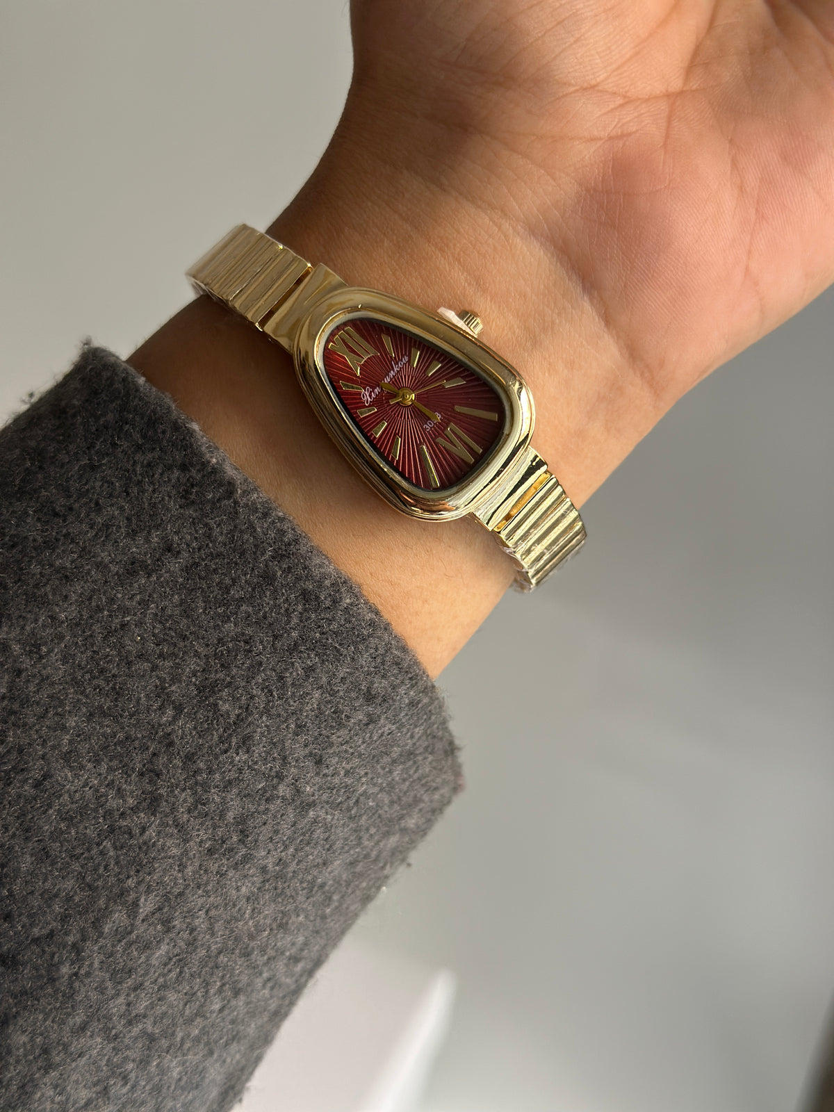 HAZEL VINTAGE WATCH