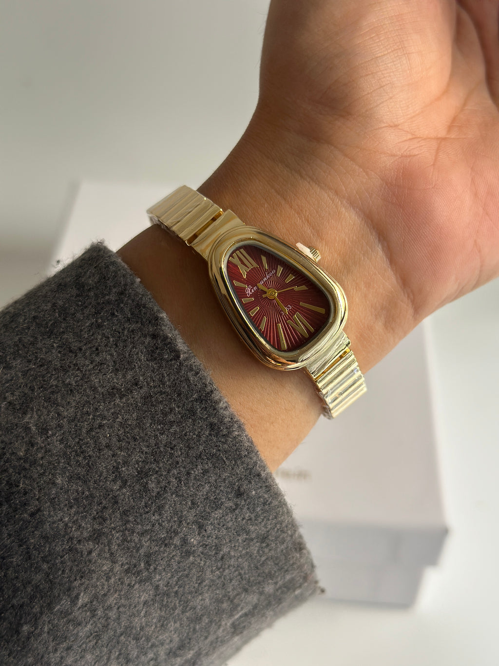 HAZEL VINTAGE WATCH