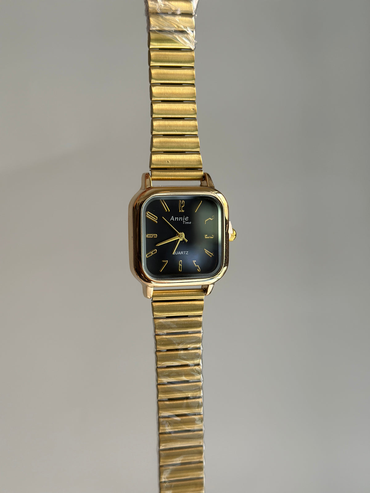 RETRO ROYAL VINTAGE WATCH