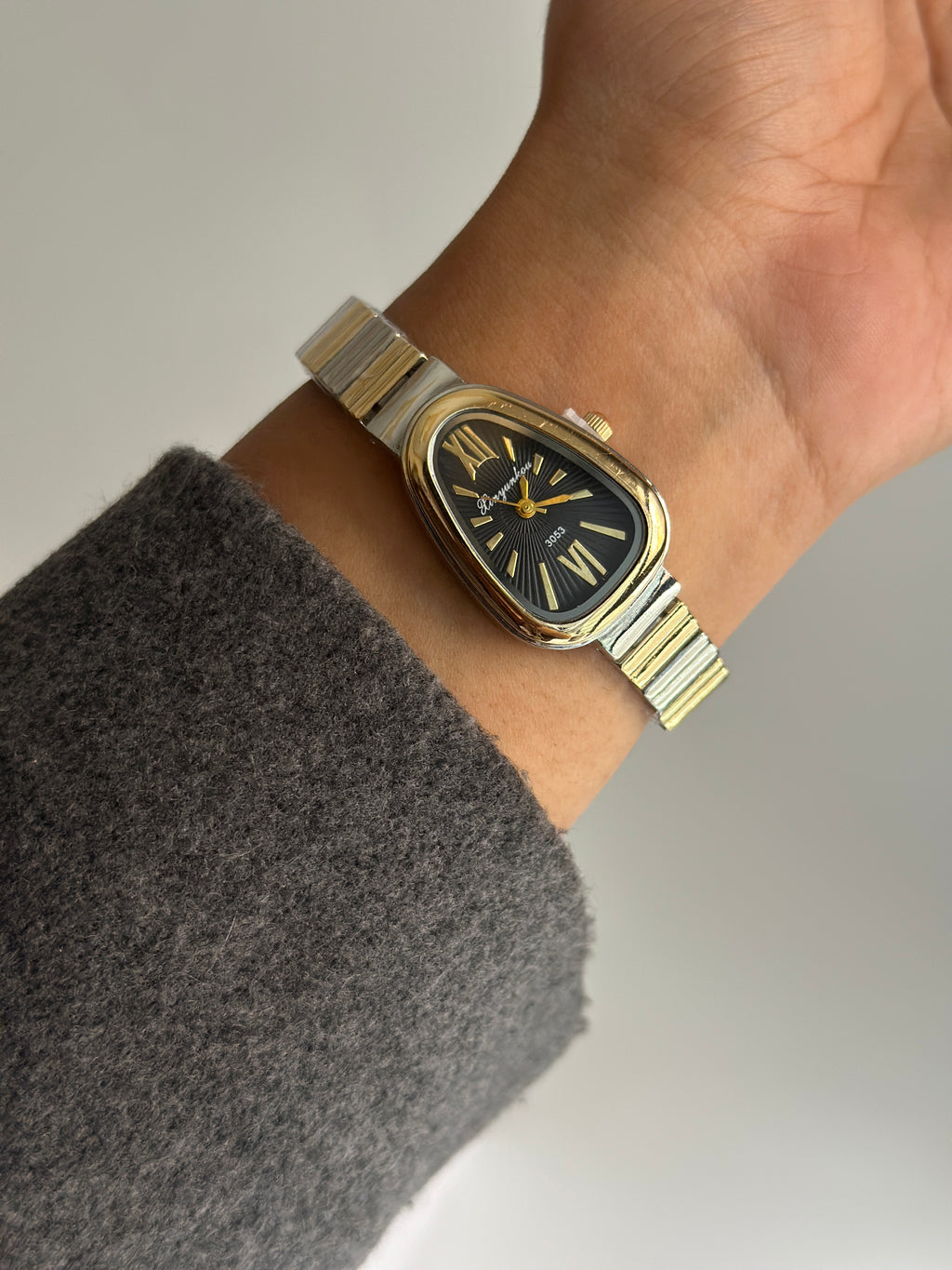 AUDREY VINTAGE WATCH