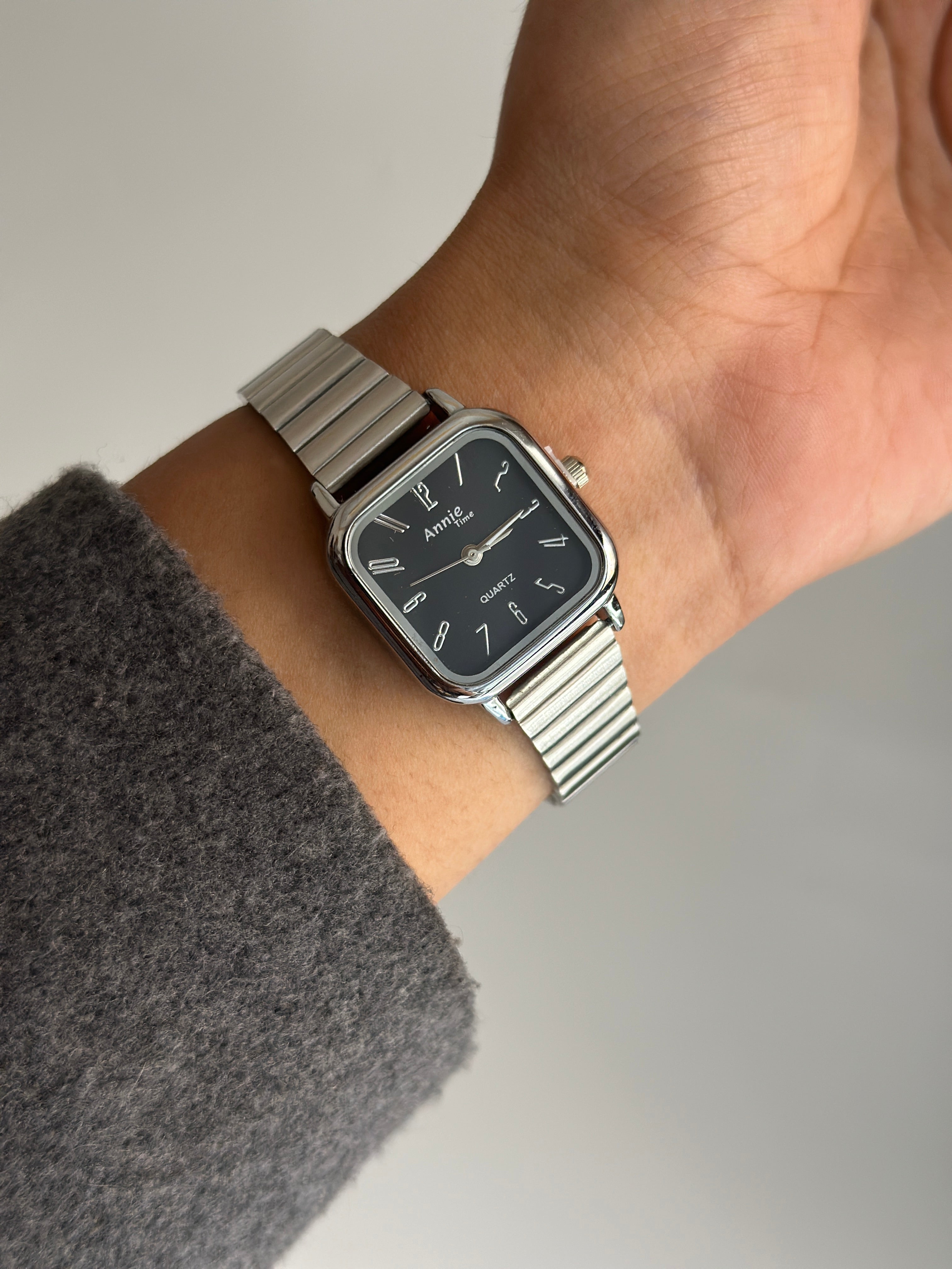CHARLOTTE VINTAGE WATCH