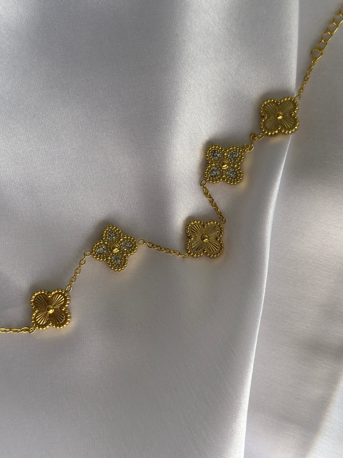 Gold-Clover-Diamond-Studded-Bracelet(Best-Selling)