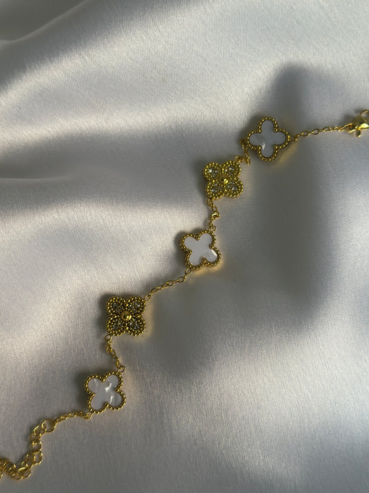 White- clover- Diamond-studded-Bracelet( Best-Selling)