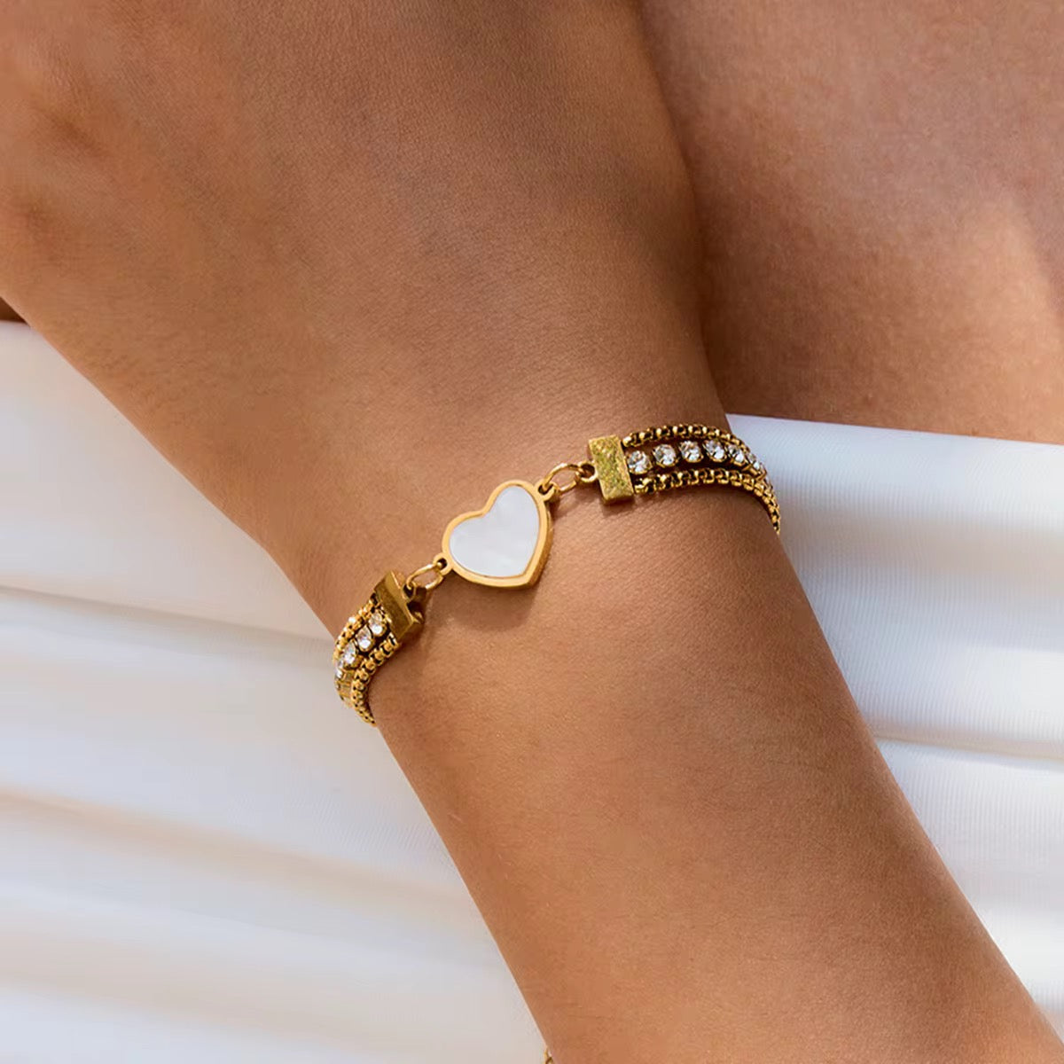 AMSTERDAM-VIBE-BRACELET