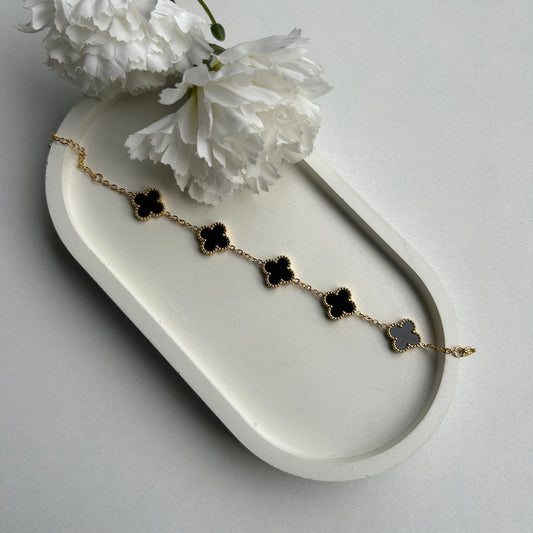 BLACK-CLOVER-BRACELET