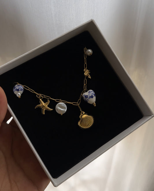 LILA-CHARMS-NECKLACE