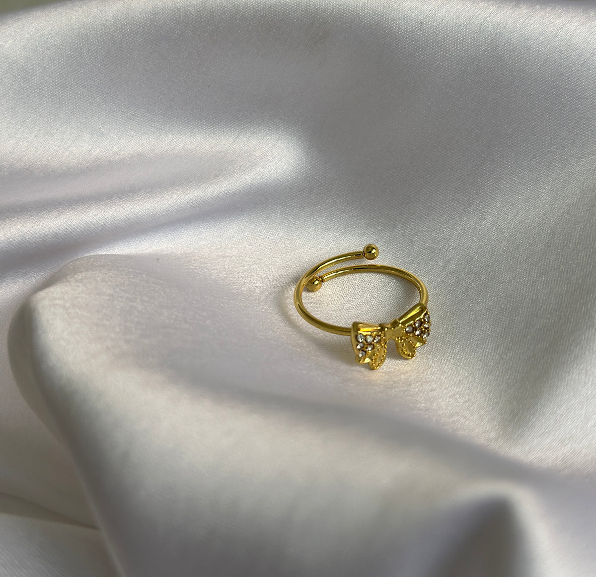 Emily-Bow-Ring