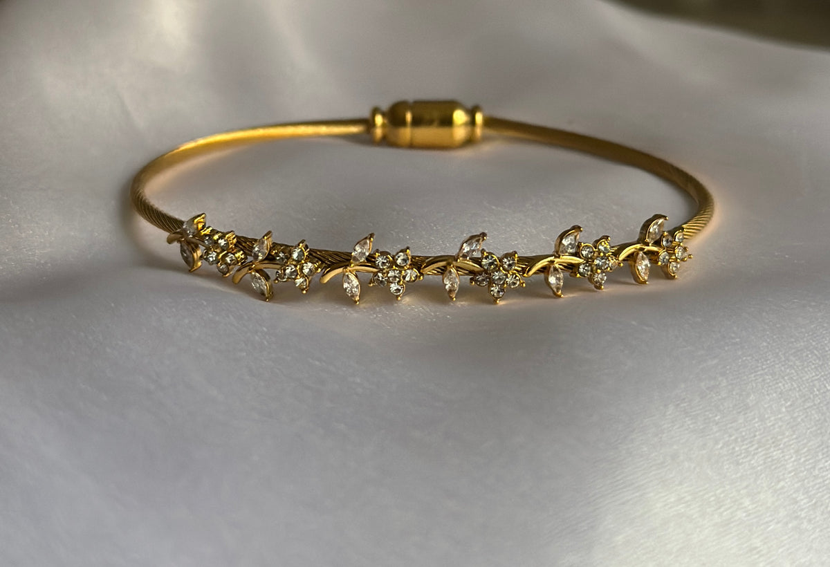 AVIANA-BRACELET( HOT SELLING)
