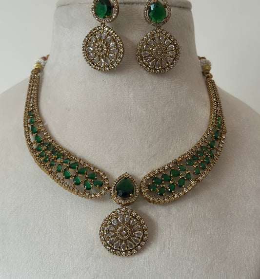 ANAMIKA-NECKLACE