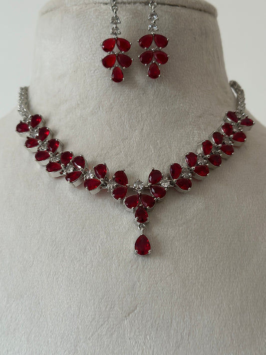 ANIKA- NECKLACE