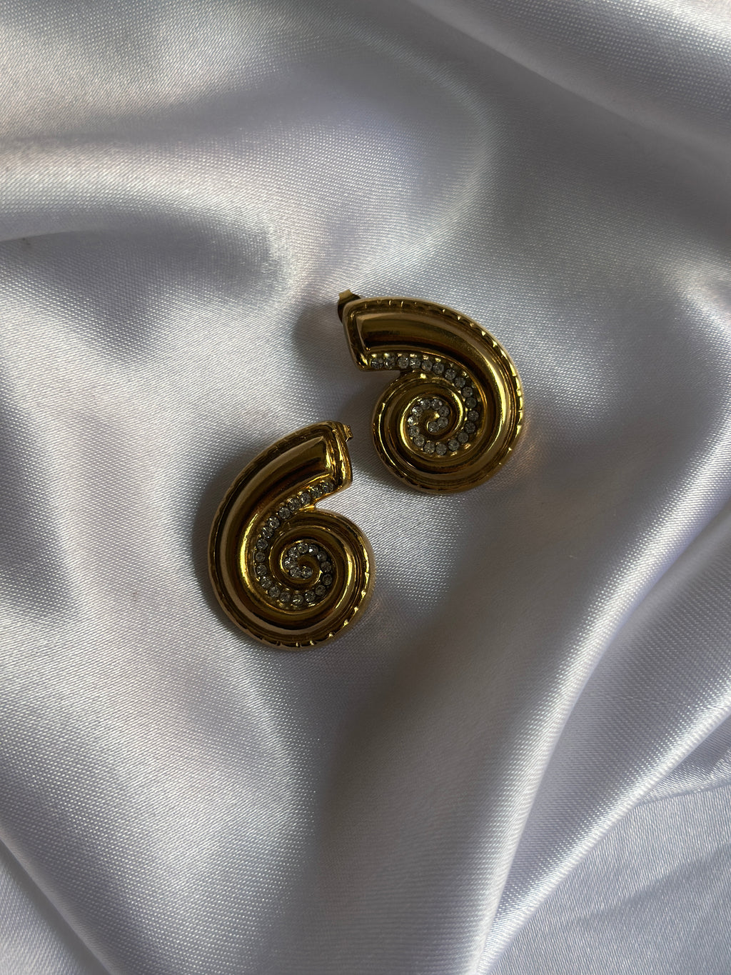 TWILIGHT SPIRAL EARRINGS