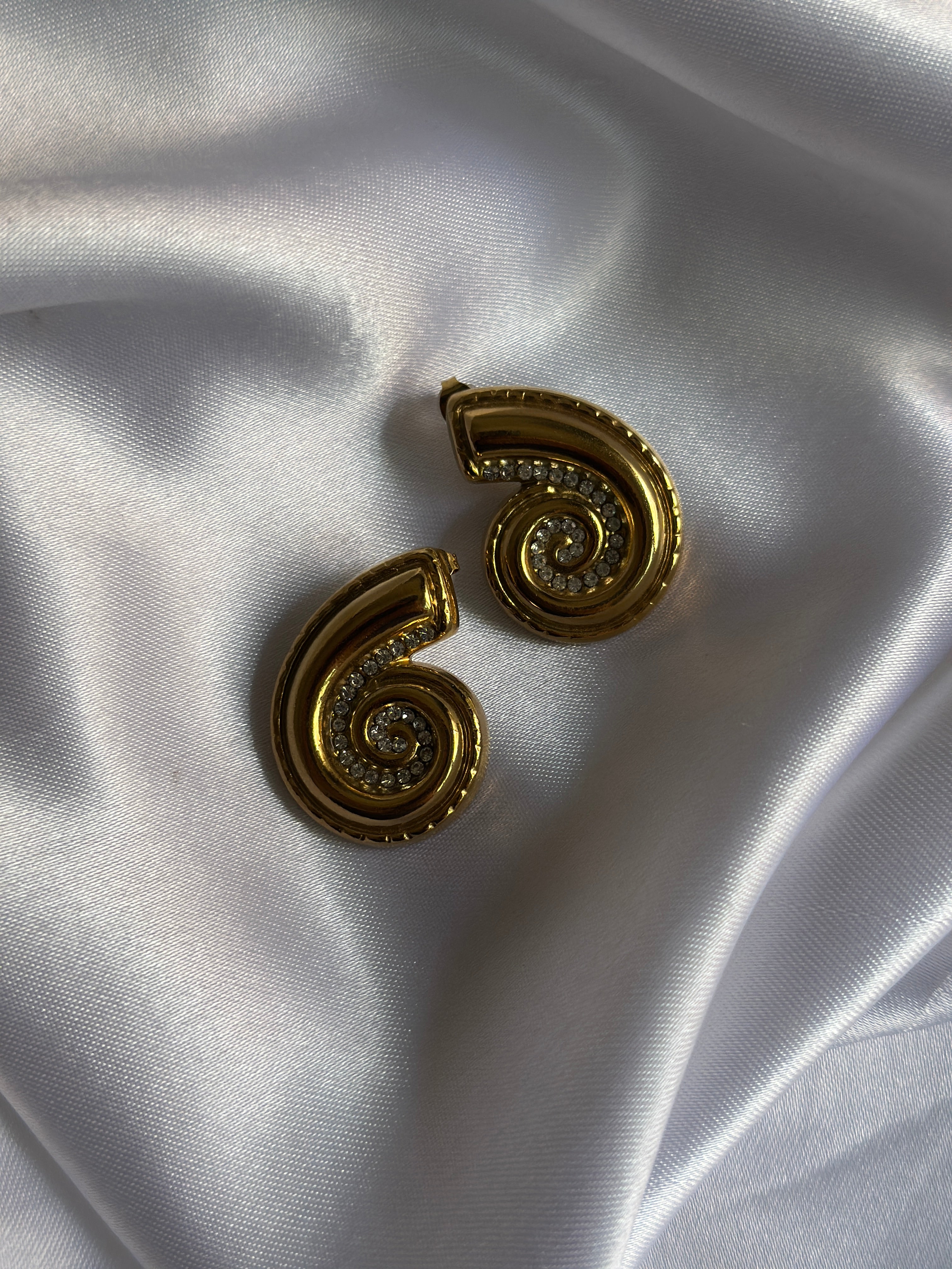 TWILIGHT SPIRAL EARRINGS