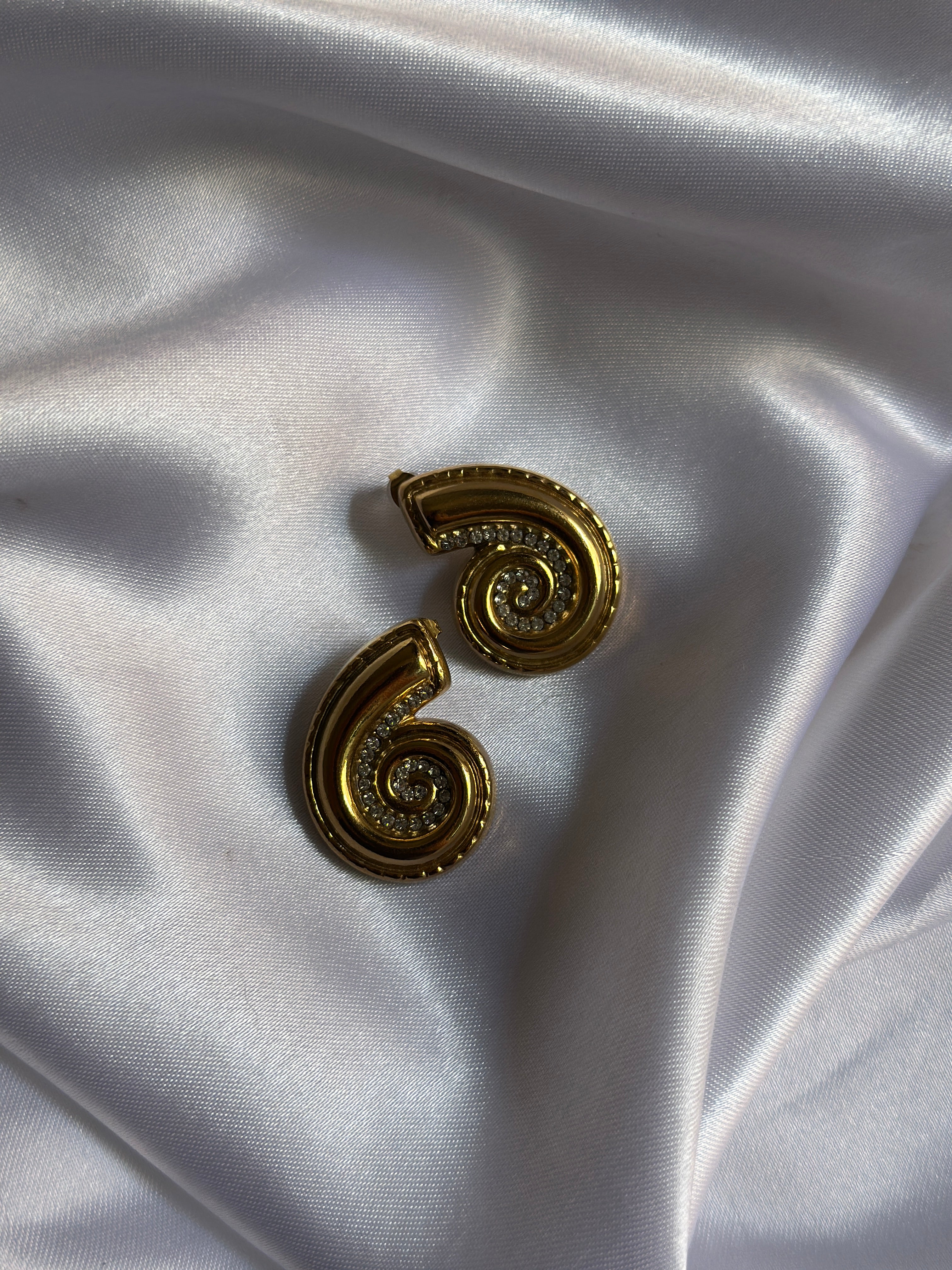 TWILIGHT SPIRAL EARRINGS